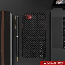 Cargar imagen en el visor de la galería, Estuche para iPhone SE 2022 (4.7"), Punkcase CarbonShield Jet Black con vidrio templado de 0.3 mm.