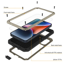 Cargar imagen en el visor de la galería, Funda de metal para iPhone 15 Pro, resistente militar de grado superior, cubierta a prueba de golpes para todo el cuerpo [dorada].
